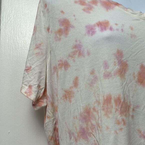 T-SHIRT! Old Navy’s LUXE line, size L, Tye Dye T-Shirt BNWOT - Picture 3 of 4